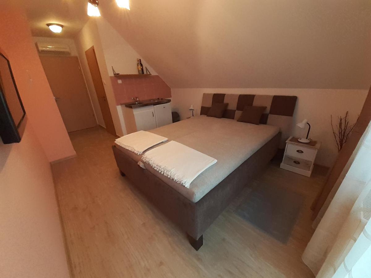 Pacsirta Vendeghaz Hotell Egerszalók Eksteriør bilde