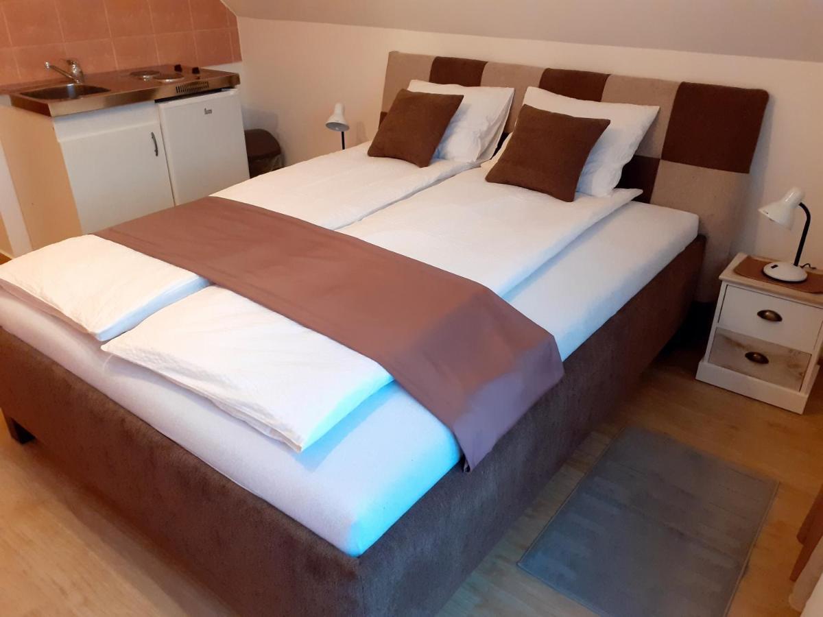 Pacsirta Vendeghaz Hotell Egerszalók Eksteriør bilde